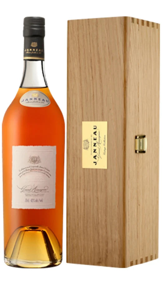 Janneau Grand Armagnac Millésimé 1967 Holzkiste – Ansicht
