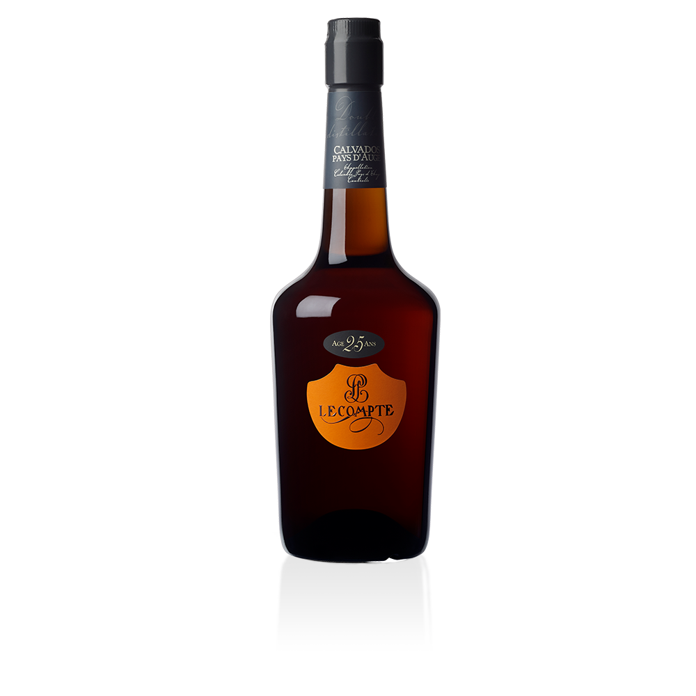 Lecompte Calvados Pays d'Auge 25 Jahre 70 cl / 40 % Frankreich – Flasche
