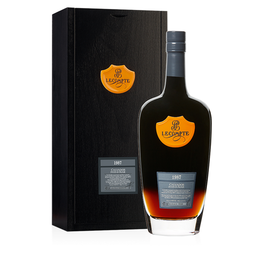 Lecompte Calvados Pays d'Auge Millésime 1987 Jahrgangsflasche Geschenkbox 70 cl / 40 % Frankreich – Flasche mit Verpackung